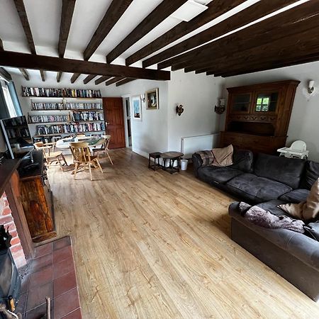 Отель Wellbet Farm Swinderby Экстерьер фото